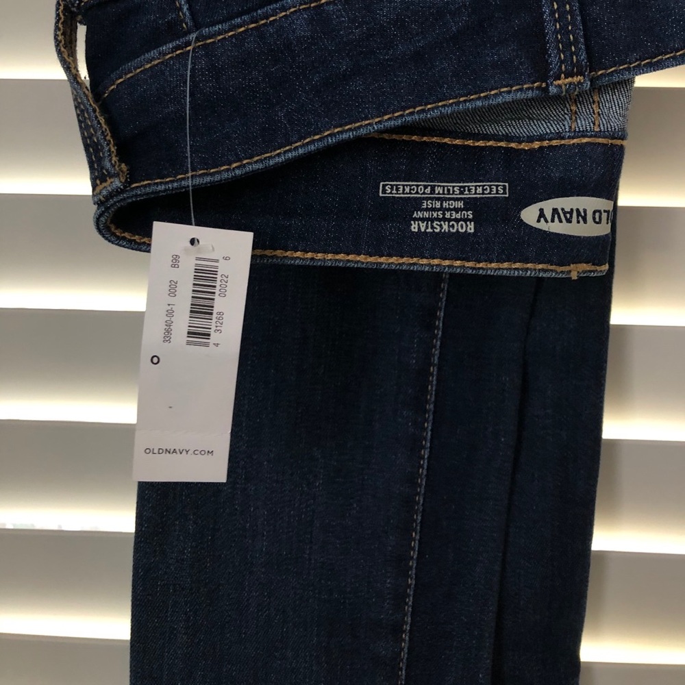 ✨ NWT ✨ - Picture 3 of 3